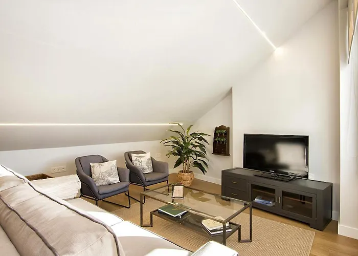 Chezmoihomes Premium Loft Private Terrace